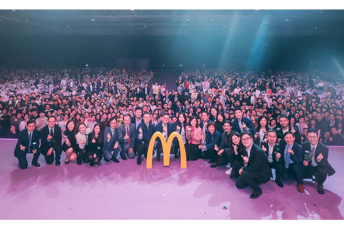 麥當勞年度晚宴八千員工與人氣歌手歡度新歲｜大紀元時報香港｜獨立敢言的良心媒體