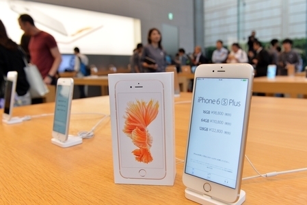 蘋果iPhone 6S Plus。(YOSHIKAZU TSUNO/AFP/Getty Images)