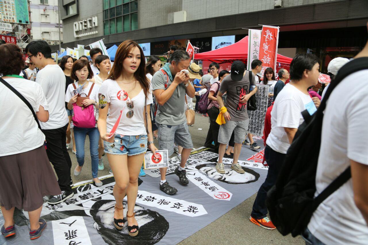 2016年香港七一大遊行中，市民的各種心聲。（余鋼／大紀元）