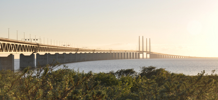 厄勒海峽大橋連接丹麥哥本哈根和瑞典馬爾摩。( Kullez/Flickr)