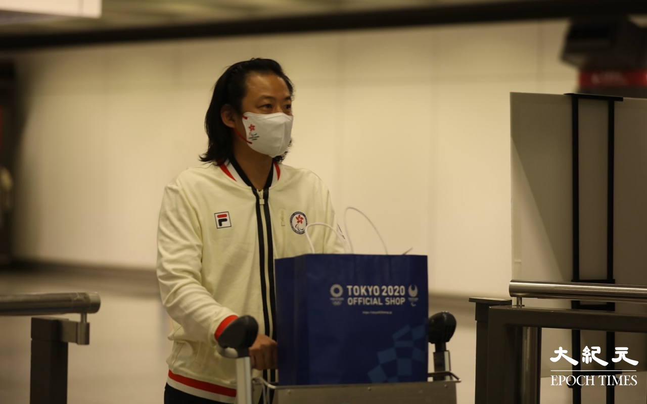 香港殘奧會羽毛球總教練劉南銘。（Yan／大紀元）