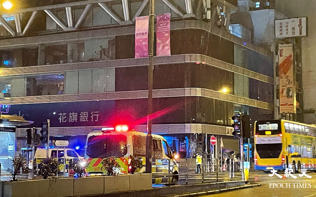 電壓連續兩天第二次驟降，導致彌敦道一帶交通燈完全失靈。（卓相如／大紀元）