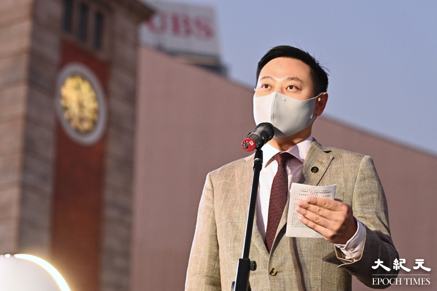 民政事務局局長徐英偉在典禮上致辭。（宋碧龍／大紀元）