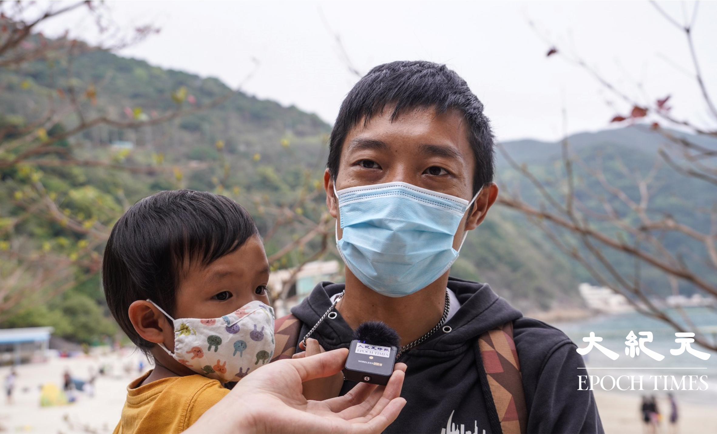 麥先生直言封灘無用，批評當局圍封地點越多，各地人流會更密集，加速病毒傳播。（余鋼／大紀元）