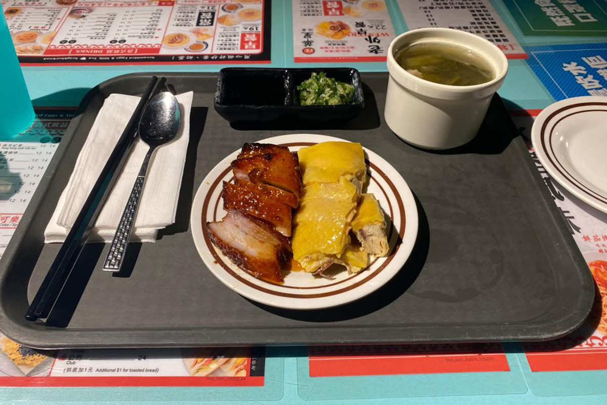 《蘋果日報》其中一樣最著名的是「鏞記燒味」。（受訪者提供圖片）