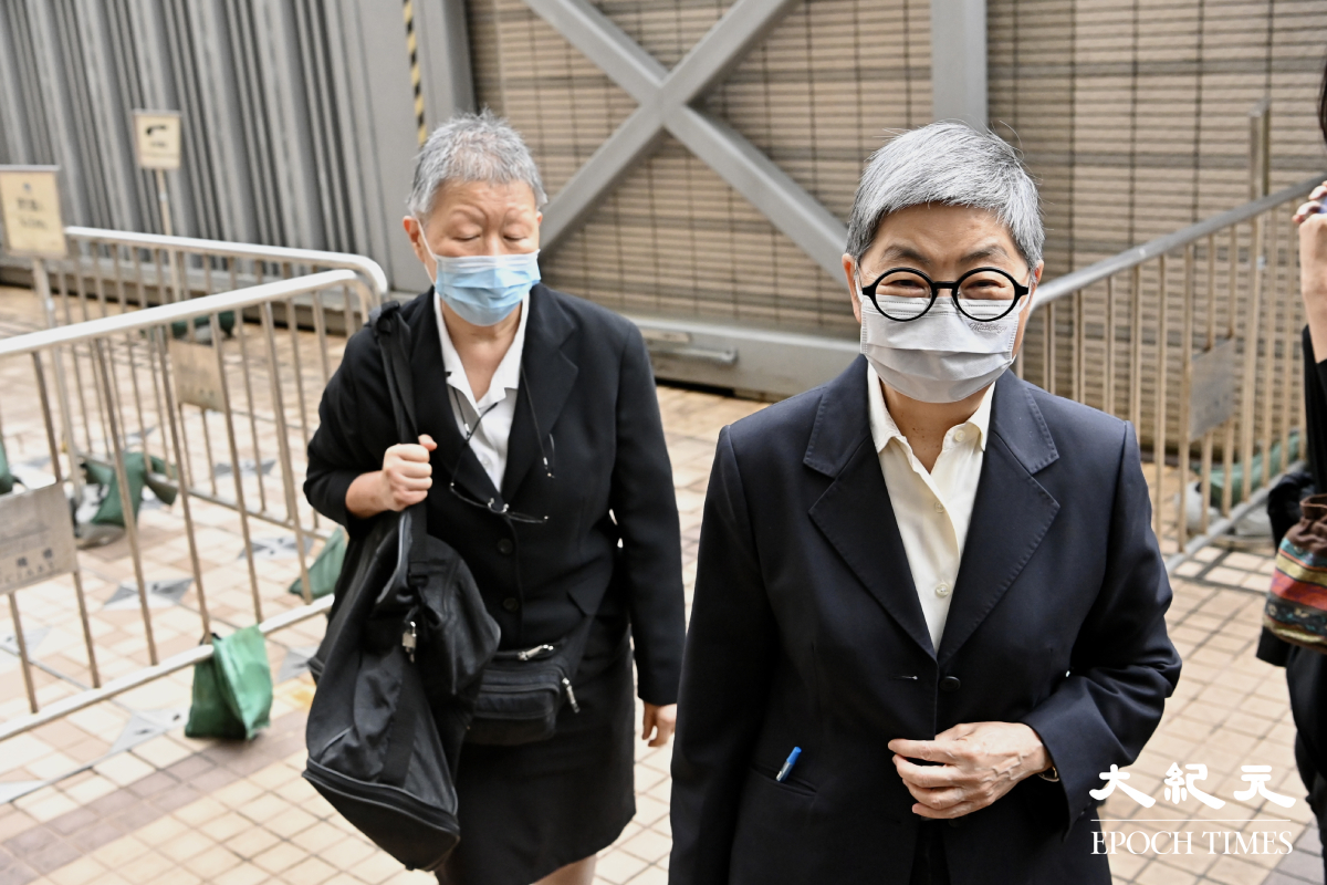 左起：資深大律師李志喜、被告之一的資深大律師吳靄儀。（宋碧龍／大紀元）